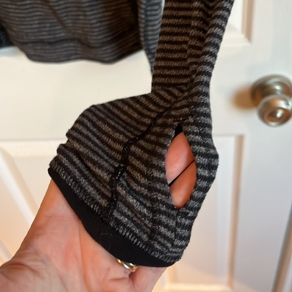 LuluLemon striped shirt - Picture 3 of 7